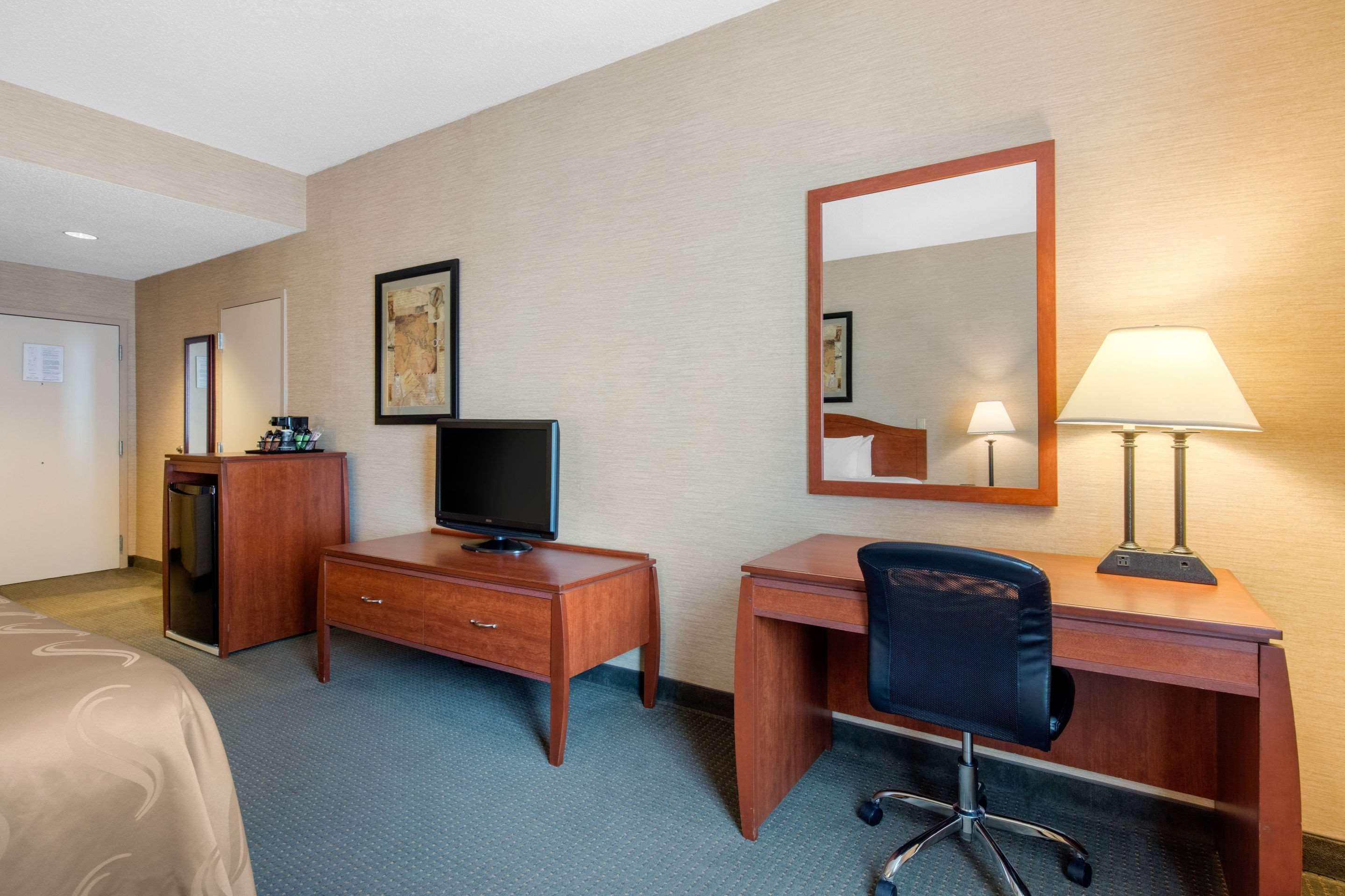 Quality Inn&Suites Benton - Draffenville Extérieur photo