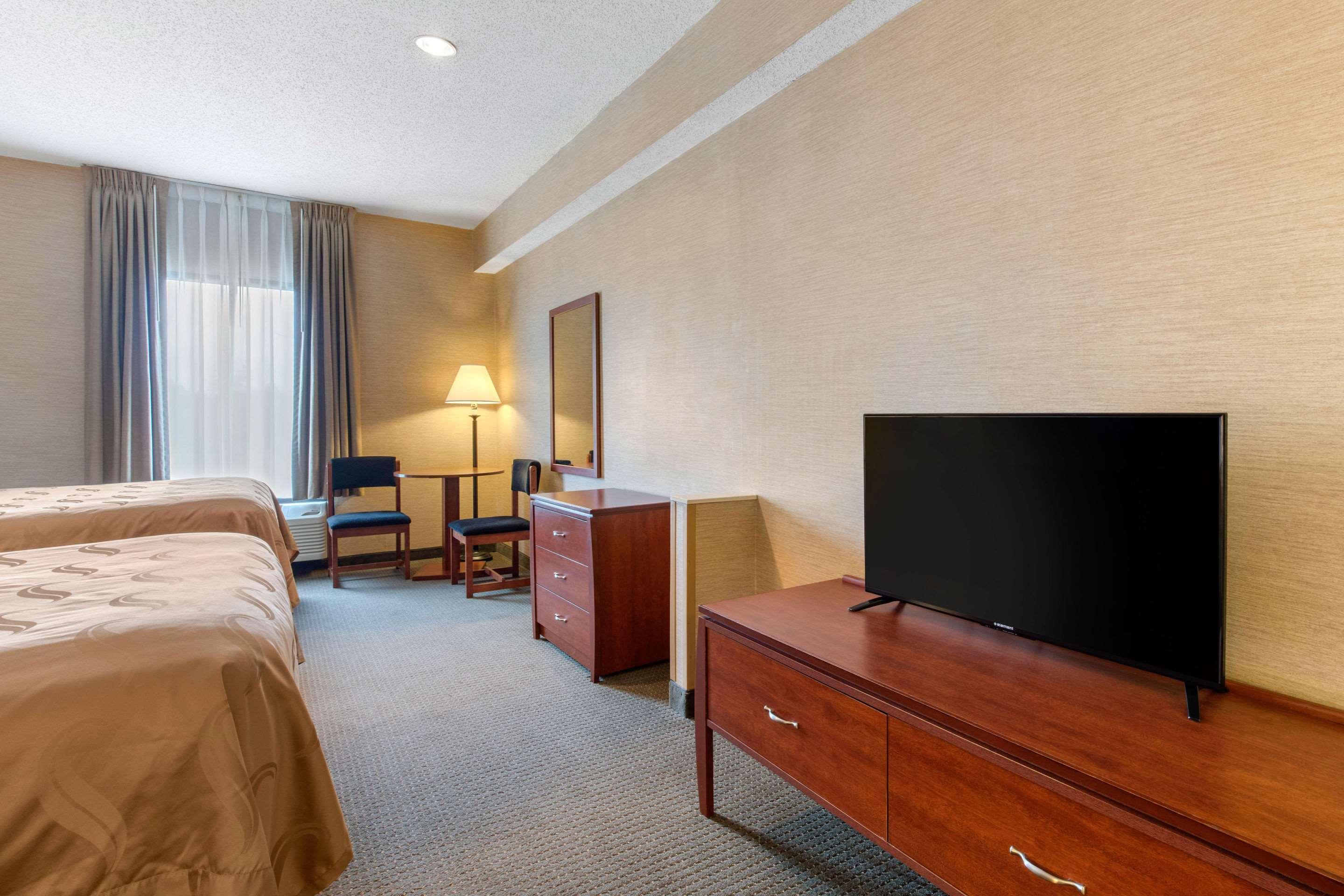 Quality Inn&Suites Benton - Draffenville Extérieur photo