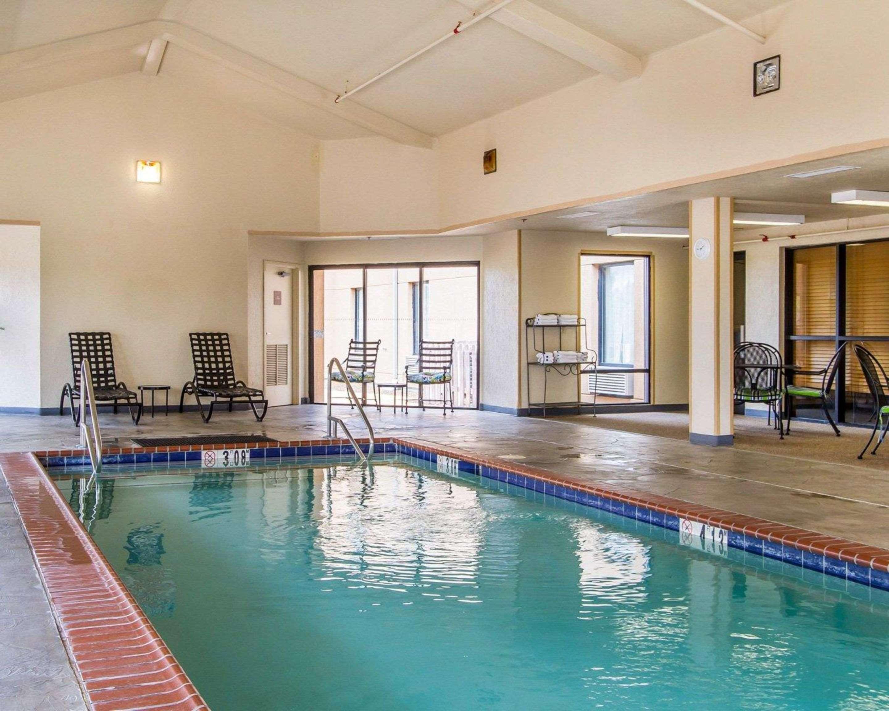 Quality Inn&Suites Benton - Draffenville Extérieur photo
