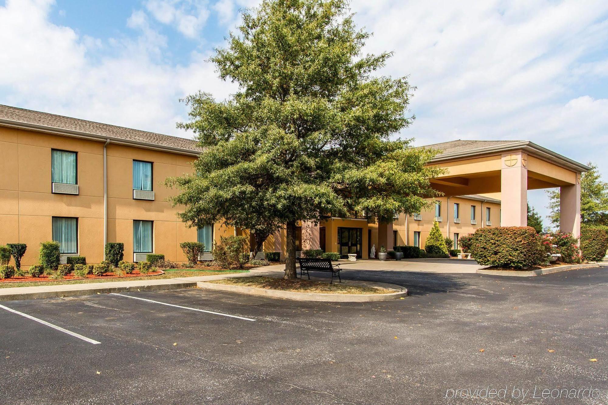 Quality Inn&Suites Benton - Draffenville Extérieur photo