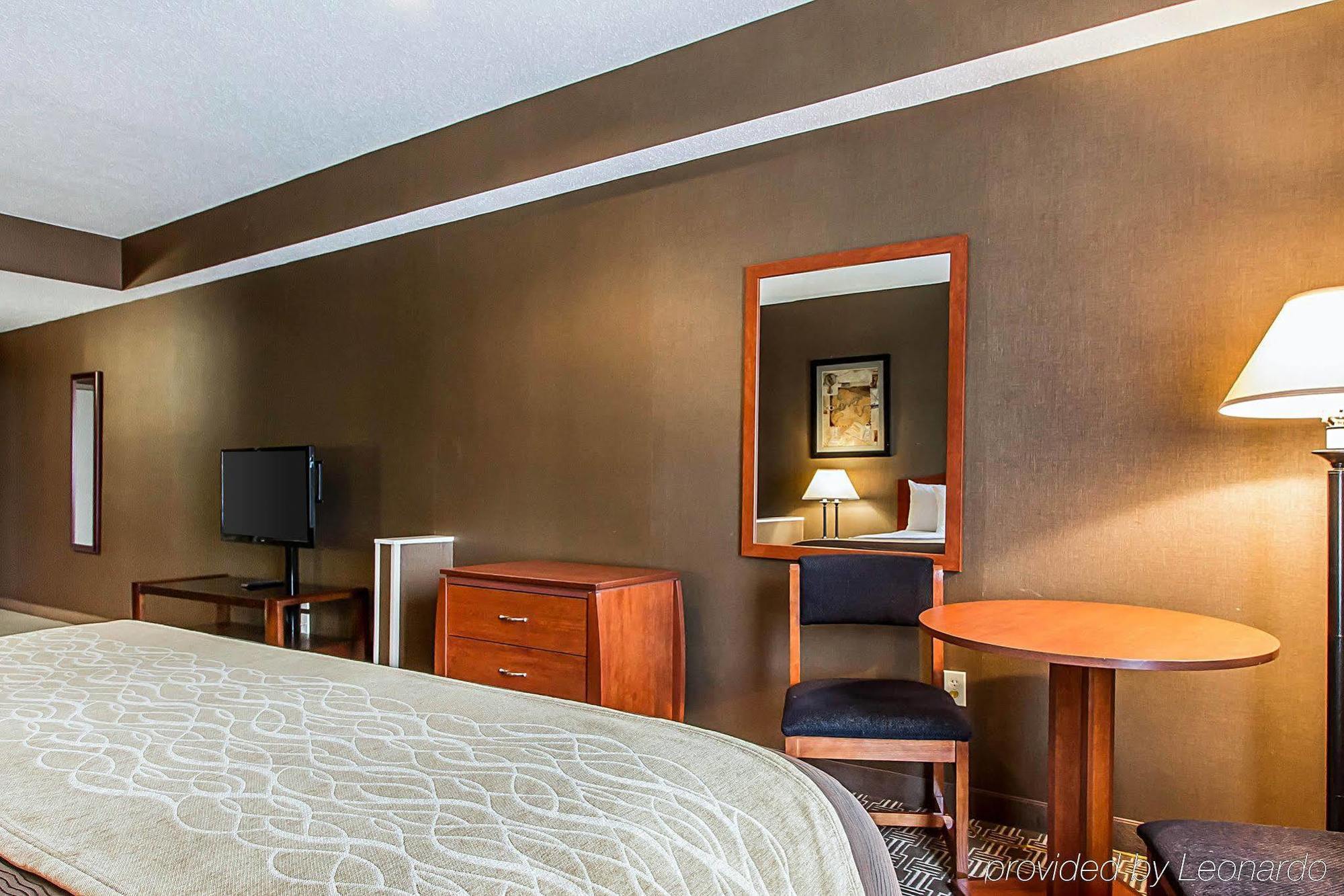 Quality Inn&Suites Benton - Draffenville Extérieur photo